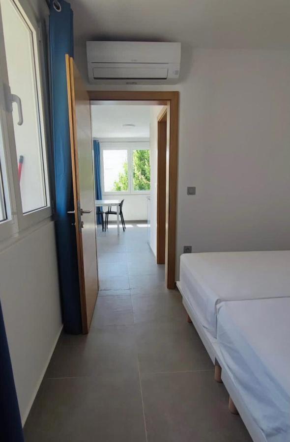 Guesthouse - Hotel California Novalja Kültér fotó